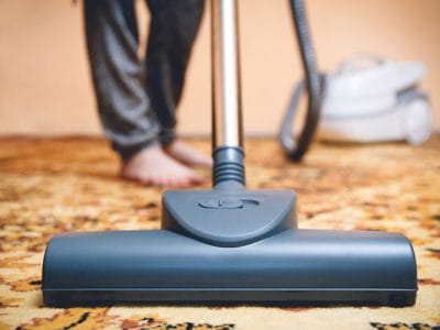 Come pulire i tappeti, e come non farlo
